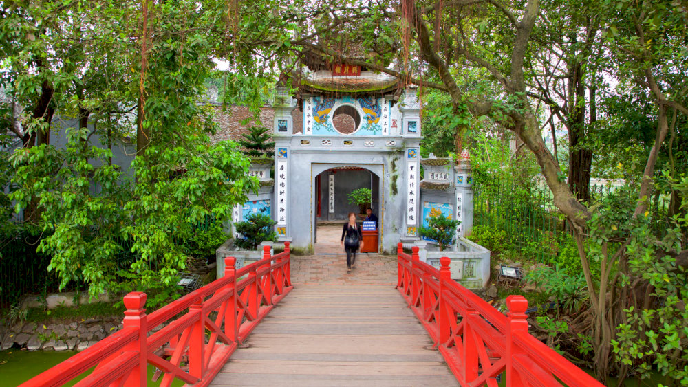 Ngoc Son Temple can be closed in some specific dates of the month